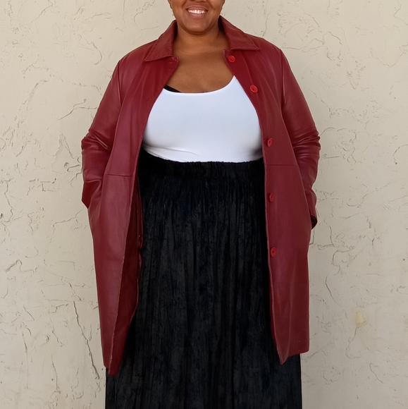 SOLD Vintage Brick Red Leather Coat - Picture 8 of 9